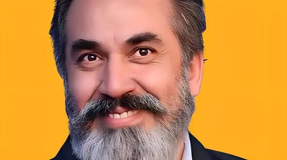 12 مرداد تولد سیامک انصاری؛ مرد آرام و دوست‌ داشتنی تلویزیون که با طنز ماندگار شد