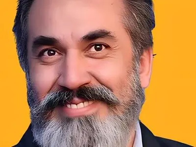 12 مرداد تولد سیامک انصاری؛ مرد آرام و دوست‌ داشتنی تلویزیون که با طنز ماندگار شد