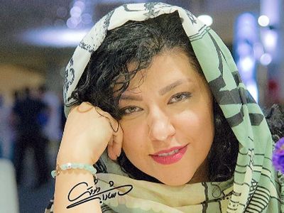 عکس زیرخاکی کودکی پریچهر قنبری، همسر سابق شهاب حسینی در کنار پدر و مادرش / جوری شبیه مامانش هست که انگار خودشه