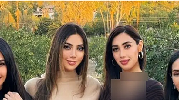 زن ایرانی زیباترین مادرشوهر جهان شد ! / حتی جوانتر از دختران جذاب و عروس معروفش !