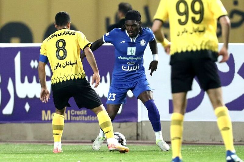 شرط عجیب ستاره آبی‌ها برای پرسپولیس و سپاهان