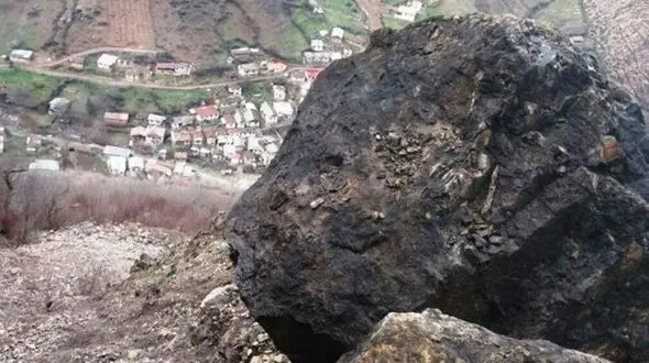 خطر مرگباری که از سر مردم منجیر رفع شد+عکس
