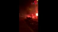به آتش کشیدن 8 خودرو در مقابل دفتر روزنامه+فیلم