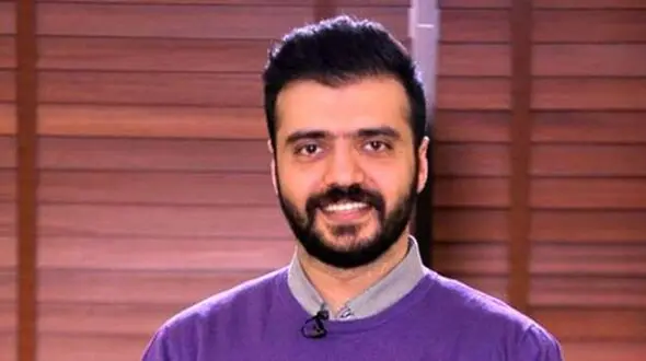 فیلم/ کنایهٔ جنجالی ابوطالب حسینی به ماجرای نفیسه روشن و فوتبالیست معروف: شما ۵۰ نفر را معطل می کردی و با این شیطونک حرف می زدی: چقدر توی اغما درخشان بودی بهترین بازیگر ایرانی!