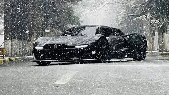 رونمایی از اولین خودروی مدرن ساخت افغانستان