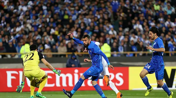 رقیب استقلال بی ستاره شد!