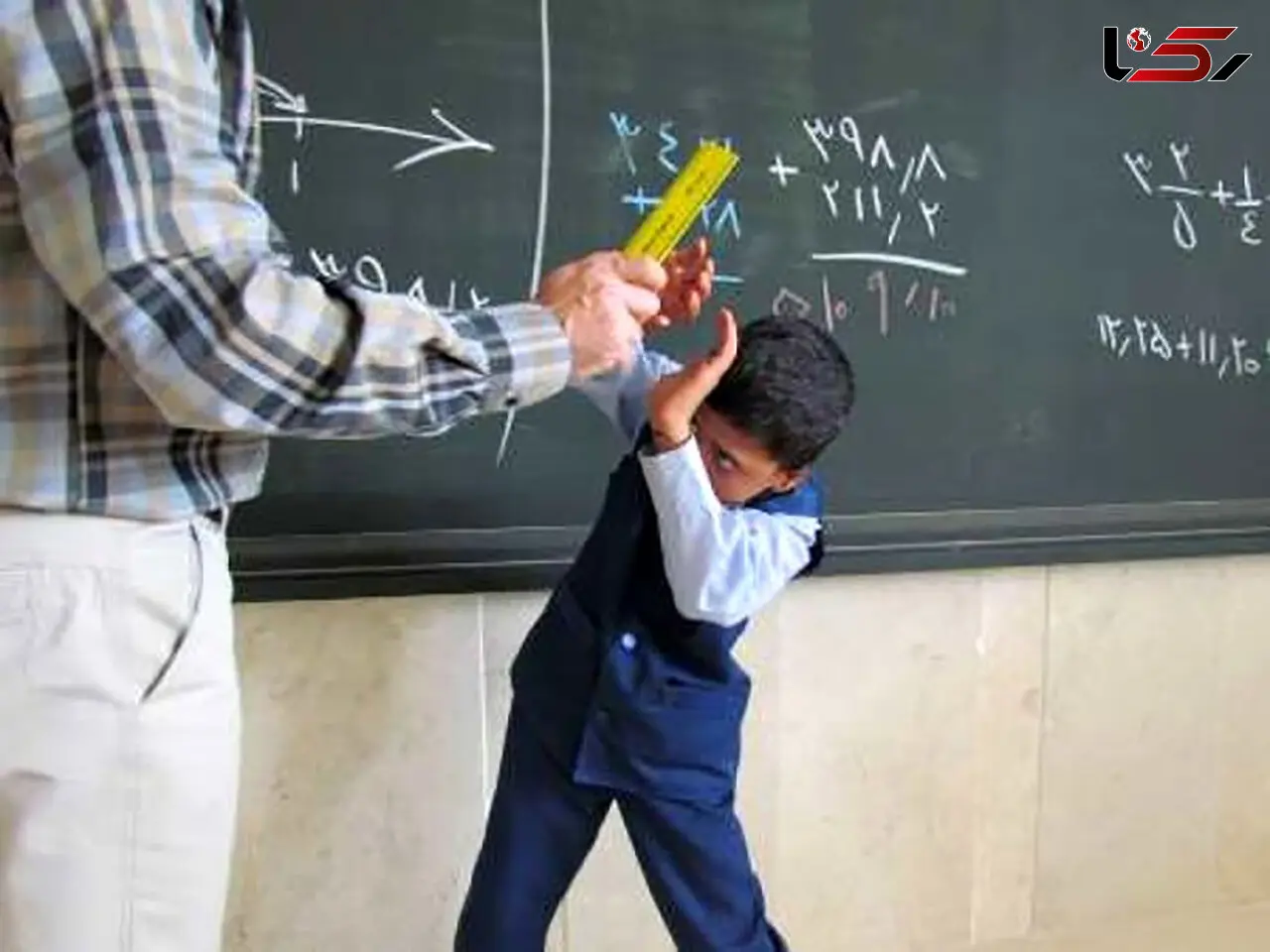 اخراج معاون مدرسه بخاطر کتک زدن دانش‌آموز تبریزی