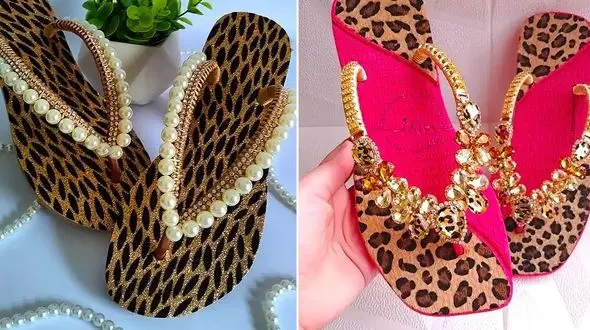 تیپ‌ های دخترانه و زنانه با دمپایی انگشتی کارشده؛ 15 عکس بی‌ نظیر