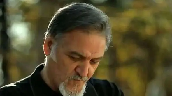 قاب جدید خسرو شهراز, بازیگر نقش پیری کبیر که همه را متعجب کرد؛ ۷۴ سالگی با حفظ شادابی و وقار / نوستالژیِ «آنام» با یک عکس