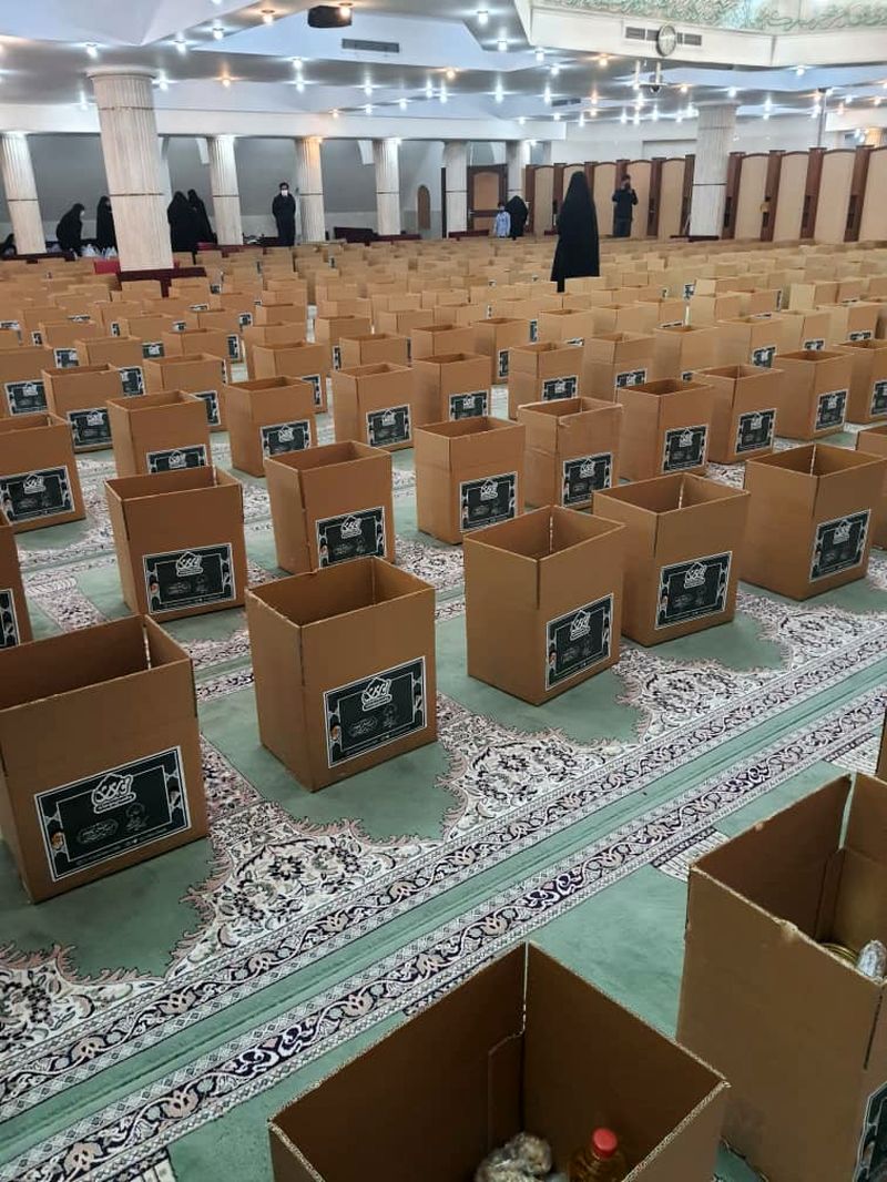 تامین ۴۰۰ بسته معیشتی جهت کمک به خانواده های نیازمند استان سیستان بلوچستان و استان تهران  