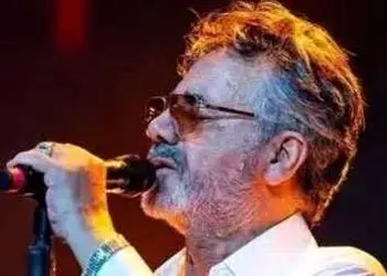 دانلود آهنگ باشکوه معین / چون تب عشقم ...