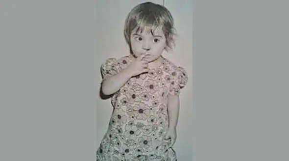 سرنوشت دختری که سال 52  در خیابان مختاری تهران رها شد + عکس 