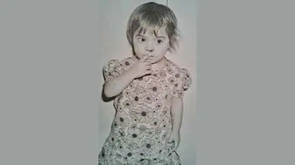 سرنوشت دختری که سال 52  در خیابان مختاری تهران رها شد + عکس 
