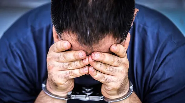 جسد زن تهرانی روی تخت خانه اش پیدا شد / مرد فراری دستگیر شد؟