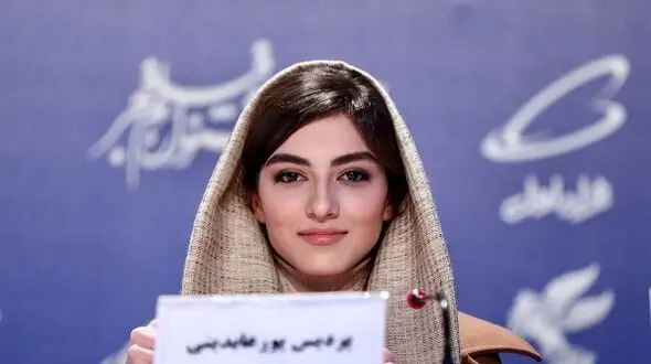 عکس جذاب پردیس‌پورعابدینی در تولد 25 سالگی‌اش