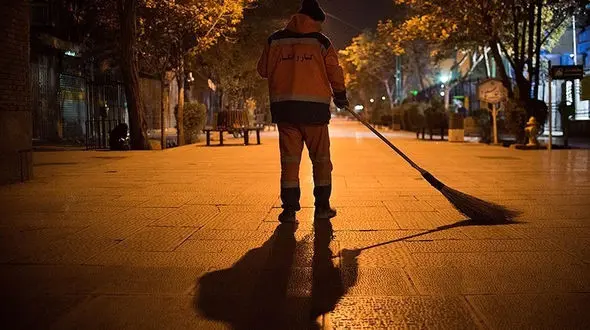 این رفتگر کرمانشاهی مدرک دکترای عمران دارد!