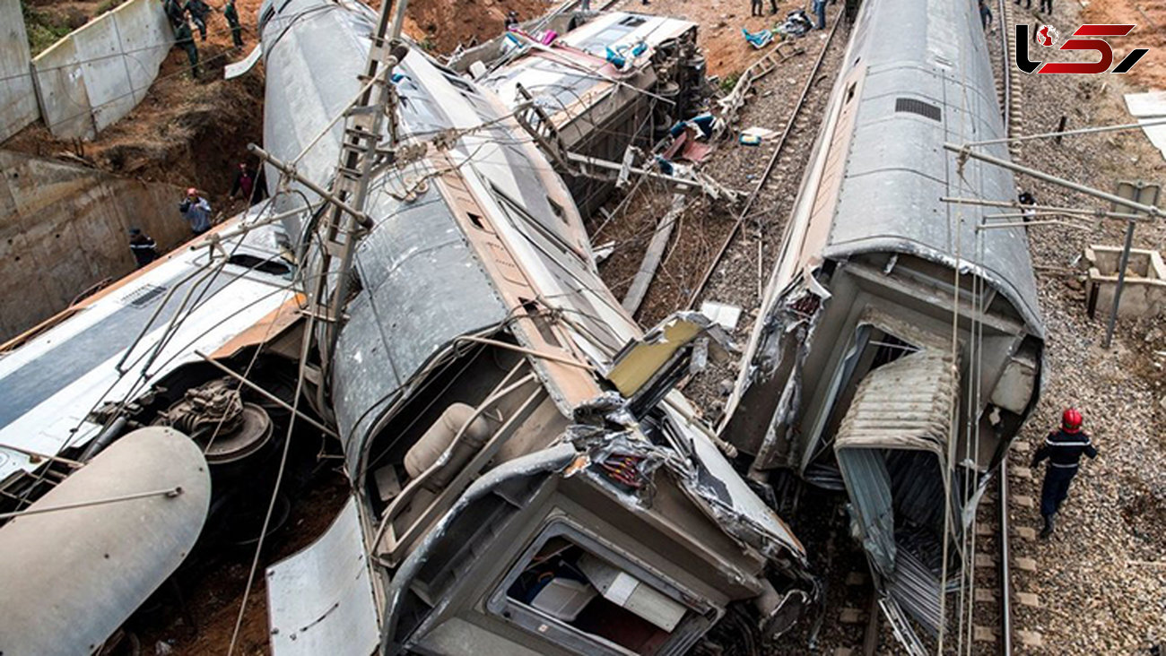 تصاویر لحظه خروج مرگبار قطار از ریل + جزییات