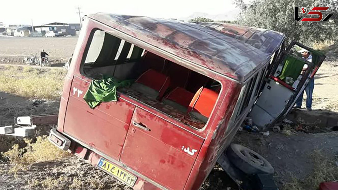 تصادف خونین کامیون  و مینی بوس با یک کشته و 2 مصدوم در قزوین