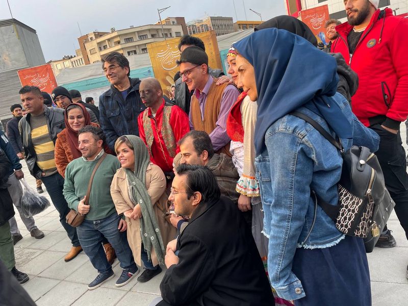 عکس از نمایش خیابانی چهل و دومین جشنواره بین‌المللی تئاتر فجر