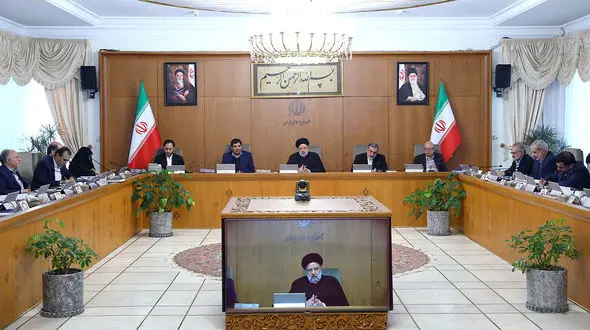 فروش خودرو باید کاملا تابع دستورالعمل دولت باشد