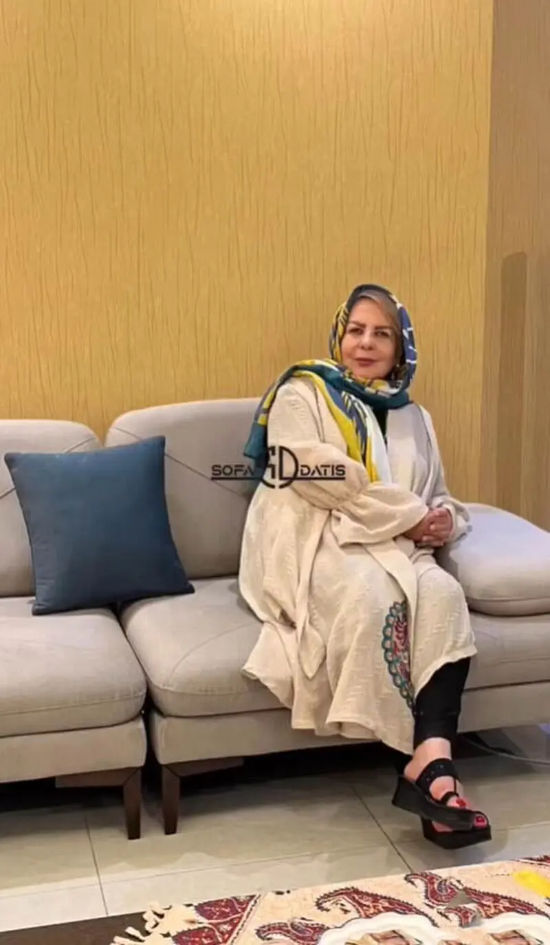 پوراندخت مهیمن