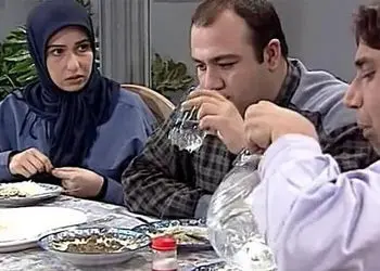 بازیگر زیر آسمان شهر: من تلویزیون در خانه ندارم و تماشا نمی‌کنم