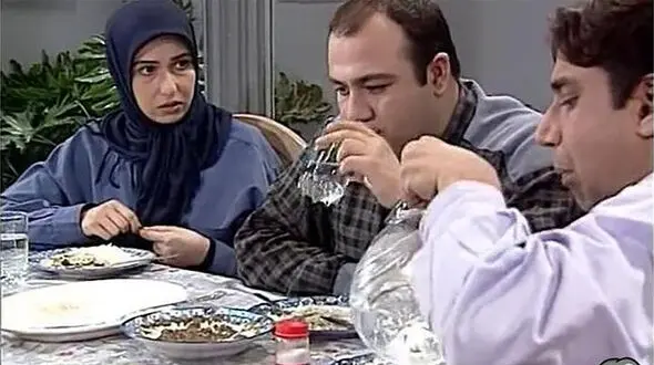 بازیگر زیر آسمان شهر: من تلویزیون در خانه ندارم و تماشا نمی‌کنم