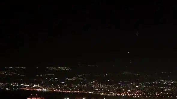 اصابت مستقیم موشک‌های حزب‌الله به حیفا + فیلم