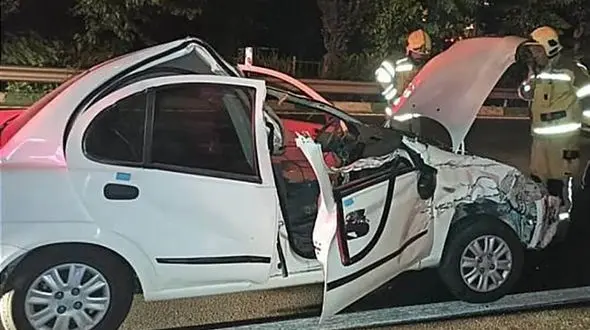 عکس های تلخ از تصادف مرگبار بامدادی در اتوبان همت / تیبا له شد