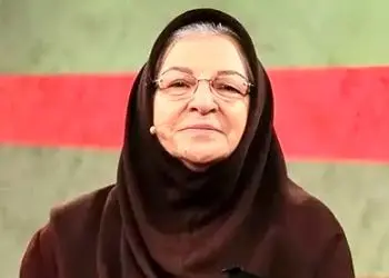 عکس| سفر به ایام قدیم؛ چهرۀ «آزیتا لاچینی» 35 ساله در چهارمین فیلمش قبل از انقلاب؛ سال 50