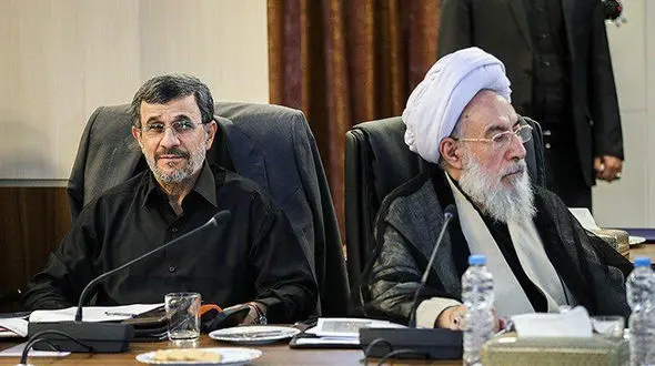 واکنش آیت‌الله مجتهد شبستری نسبت ‌به پشت کردن به احمدی نژاد در جلسه خبرگان