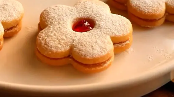 از طرزتهیه شیرینی مشهدی تا نان سیر