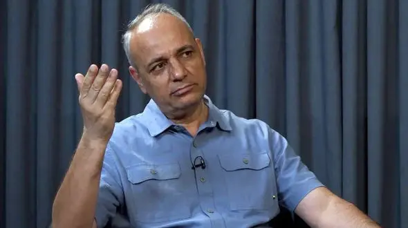  احمد زیدآبادی به نمایندهٔ خمینی‌شهر: این همه احساس قدرت از کجا آمده؟