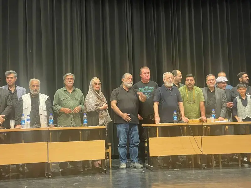 نمایشنامه کاروان خورشید