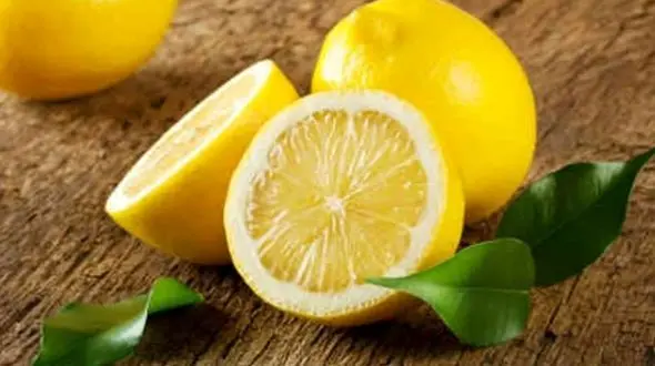 رشد مژه زنان با این میوه ترش چند برابر می شود