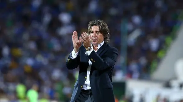 سرنوشت مبهم آینده نیمکت استقلال / ساپینتو یا کاریله؟