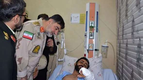 عیادت فرمانده فراجا از مجروحان حادثه تروریستی راسک