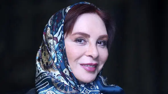 ماجرای انتخاب خانم بازیگر معروف به عنوان دختر شایسته ایران + فیلم و عکس