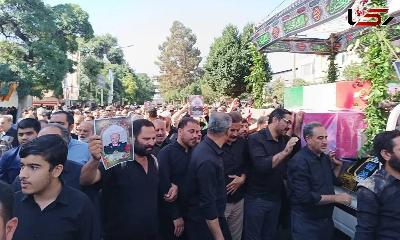 حضور پرشور مردم بروجرد در تشییع شهدای حملات رژیم صهیونیستی