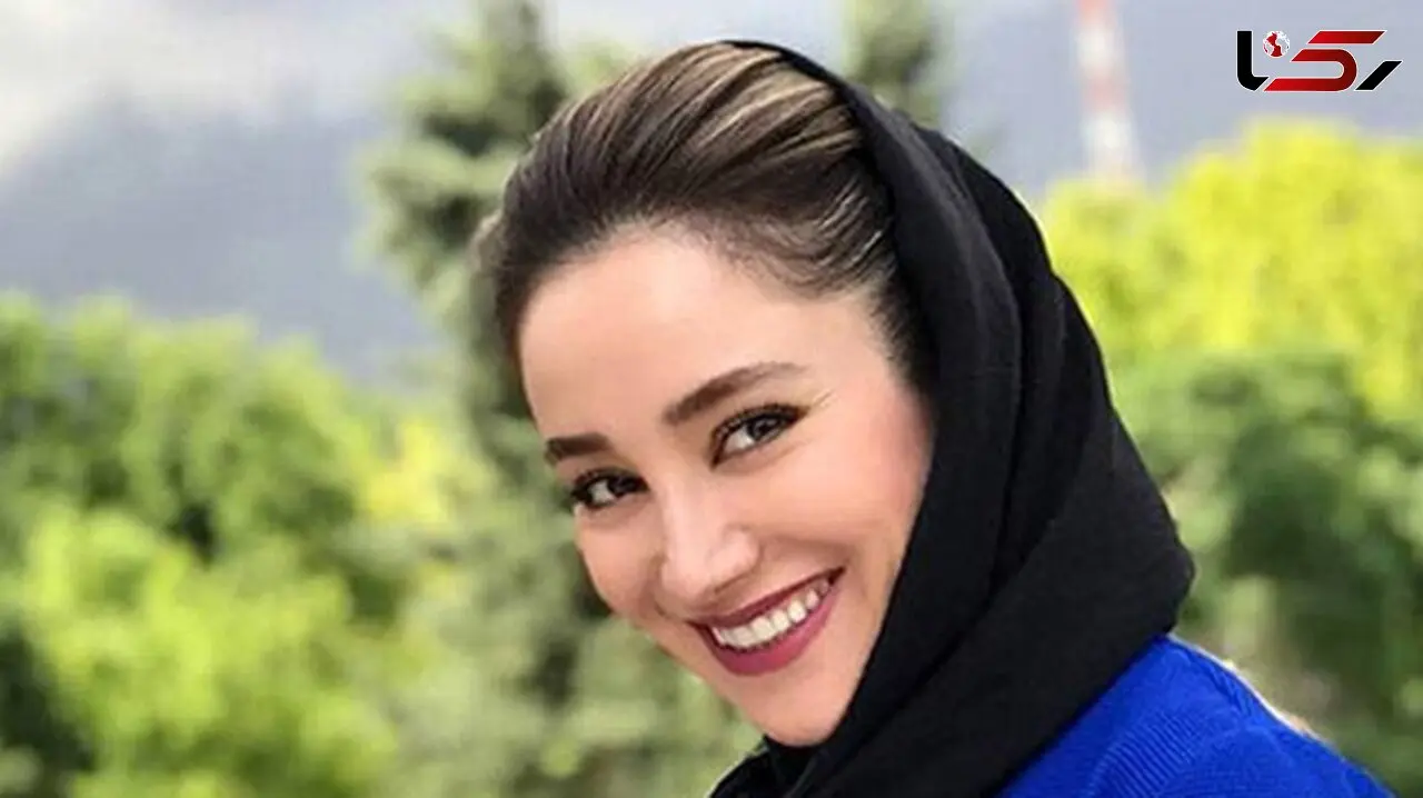شتر سواری بهاره افشاری در کویر؛ من و افشین در حال در گوشی حرف زدن..