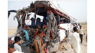 سقوط مرگبار اتوبوس مسافربری جان ۱۹ نفر را گرفت!/ در پاکستان رخ داد! 