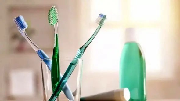 بهترین زمان ضدعفونی یا تعویض مسواک بعد از بیماری‌ ها