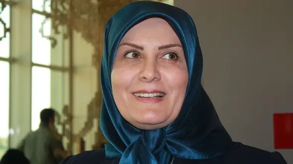 گیتی خامنه با «آبی تر از رویا» به تلویزیون می‌آید + عکس