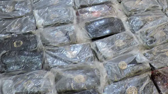 کشف محموله سنگین مواد مخدر در آبادان  