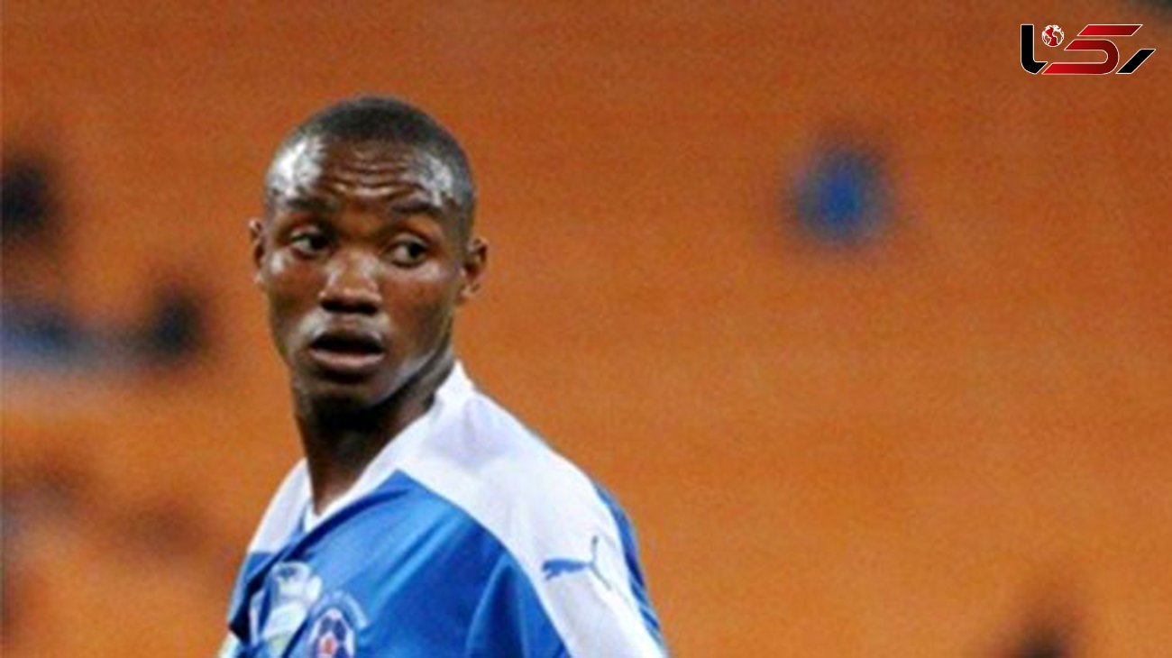 مرگ تلخ فوتبالیست آفریقای جنوبی در زمین بازی / صاعقه وحشتناک بود +عکس
