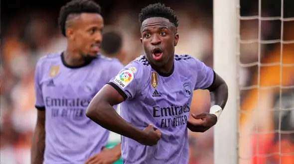 اشک های ستاره رئال مادرید دنیا را تحت تاثیر قرار داد / چهره های بزرگ فوتبال علیه لالیگا+ عکس