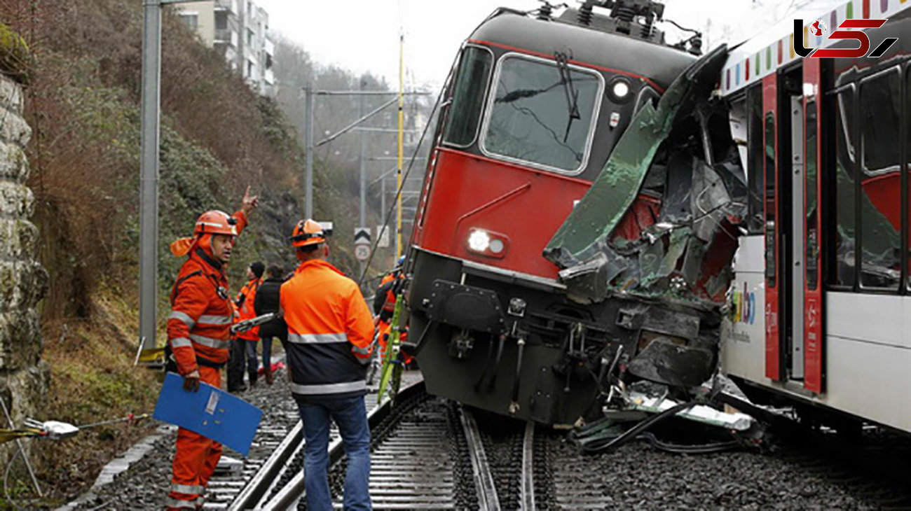  برخورد شدید دو قطار در سوئیس + عکس