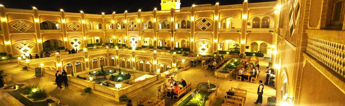 فیلم شب‌های یزد / نفس‌کشیدن در تاریخ