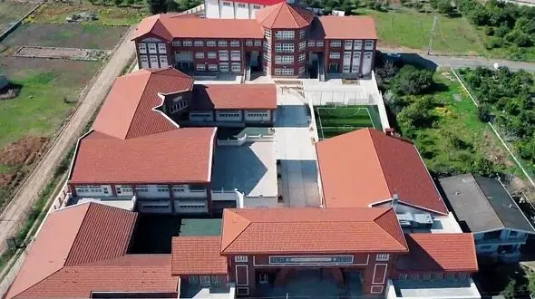 فیلم رویایی ترین  مدرسه ایران در یک روستا ! / یاد مدرسه هری پاتر می افتید !