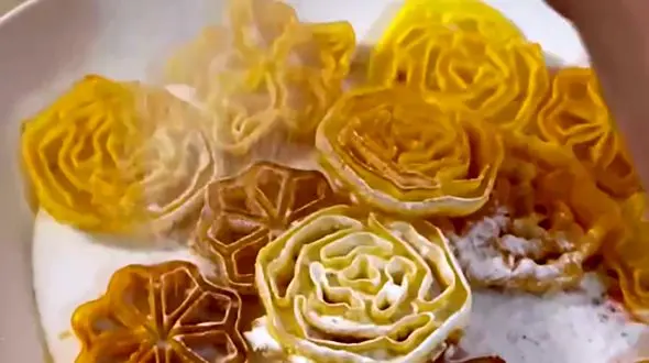 تهیه شیرینی پنجره ای با رمز و و رازش / فیلم